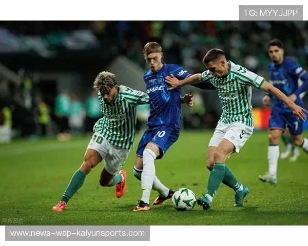 切尔西下半场加强逼抢，对手失误增多：战术启示与训练落地