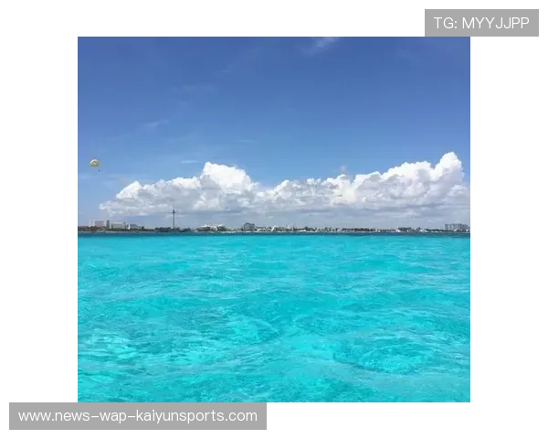 冲浪女将坐在板上晒太阳被捕捉成封面