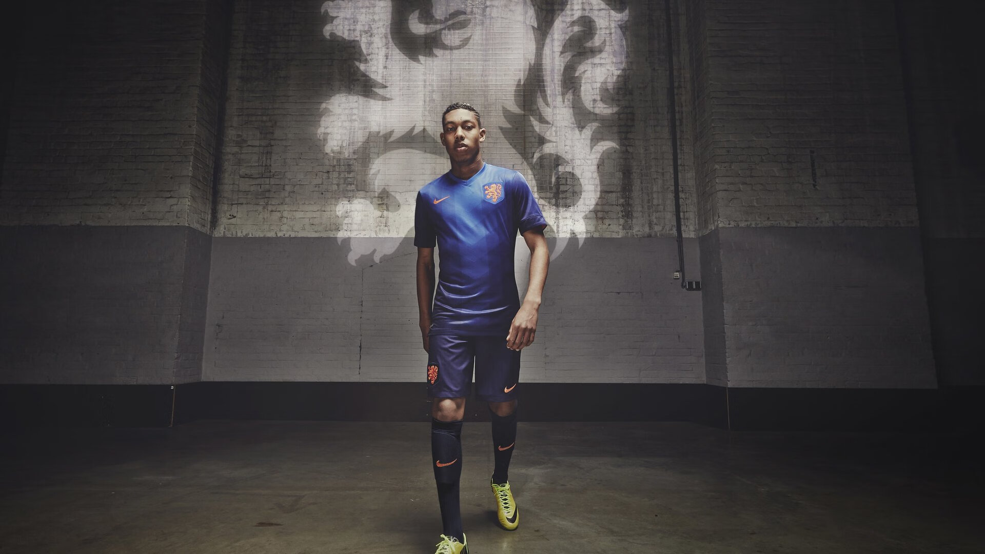 中超“江南德比”杭州队以1比1战平南通支云 比赛精彩纷呈